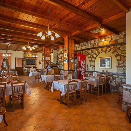 Guesthouse Moúcha Екстериор снимка