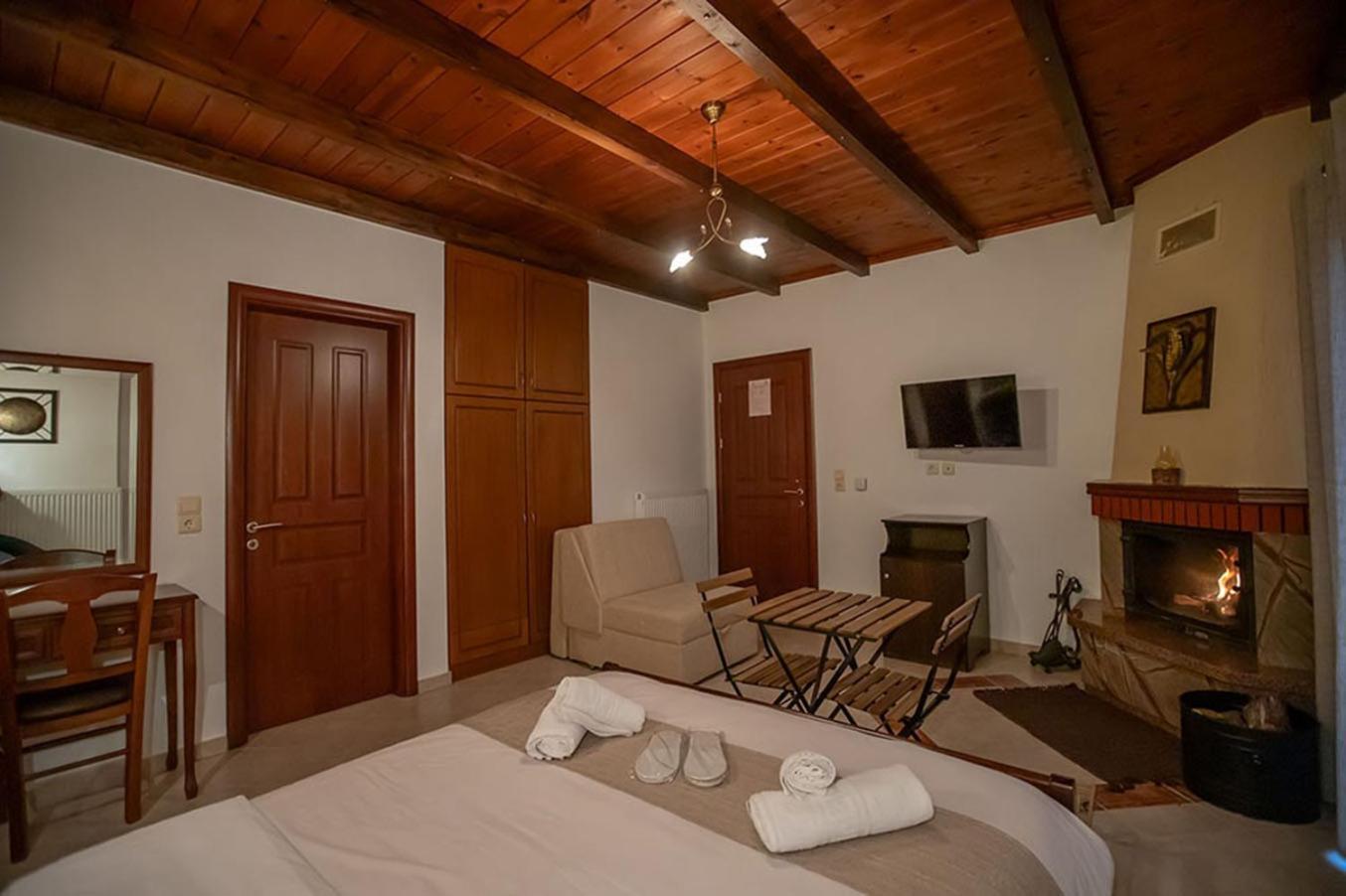 Guesthouse Moúcha Екстериор снимка