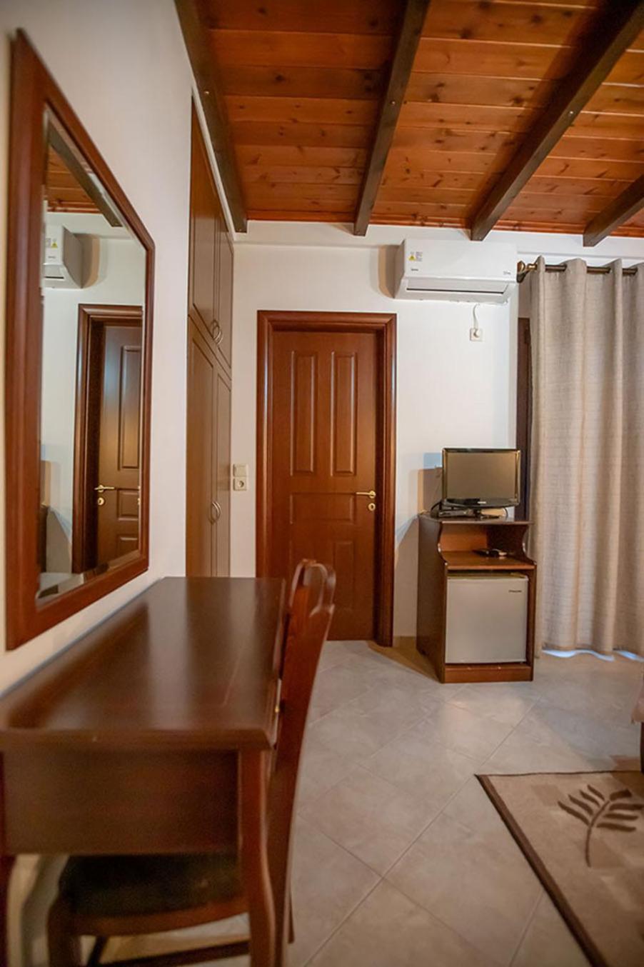 Guesthouse Moúcha Екстериор снимка